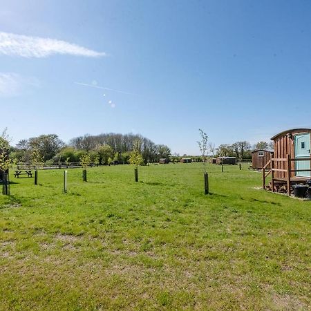Honeysuckle Farm Holidays By Stay In Suffolk, Monk Soham Удбридж Екстериор снимка